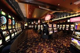 niceph22 live casino mobile interface showing dealer table on a Philippine player's phone